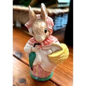 Royal Albert Beatrix Potter Figurine Mrs. Rabbit Peter Rabbit England